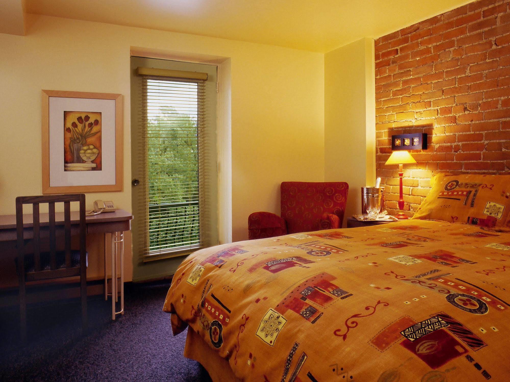 Auberge De La Fontaine Montreal Bilik gambar